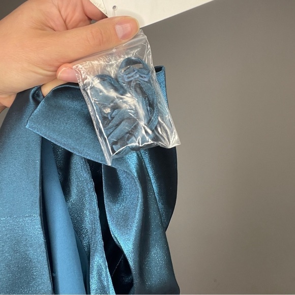 Adrianna Papell Teal Shimmer Dress and Jacket Set - Picture 8 of 13